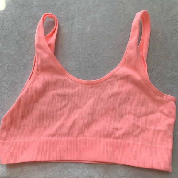 🩷 CORAL RIBBED CROP TOP - Picture 2 of 3